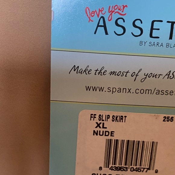 SPANX Assets by Sara Blakely Fantastic Firmers Slip‎ Skirt - Picture 6 of 6